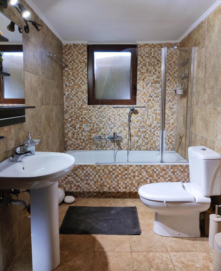 Athevillas Chrysoula Mézapos Kültér fotó
